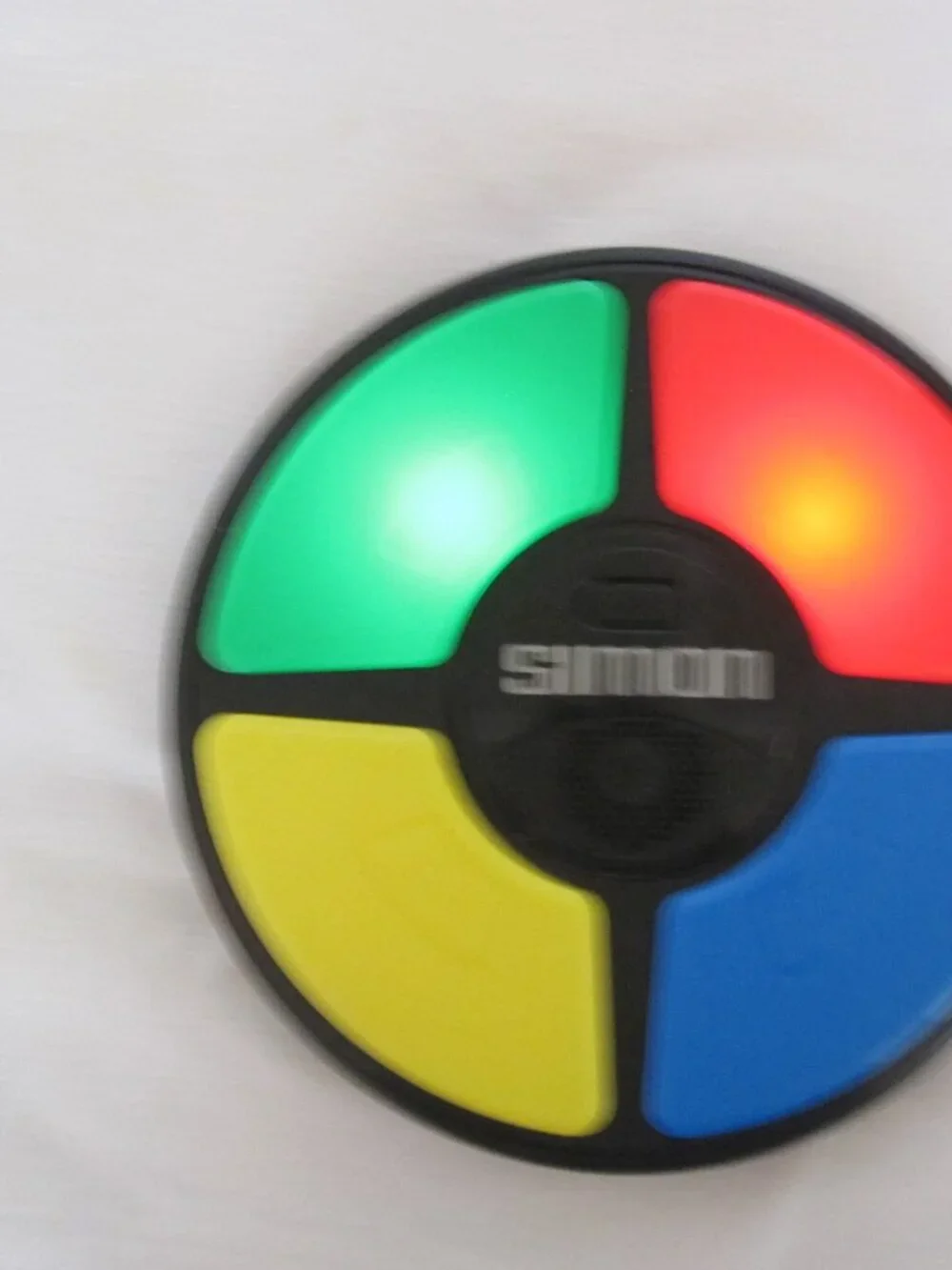 2019 Simon Electronic Game - tested & works perfect